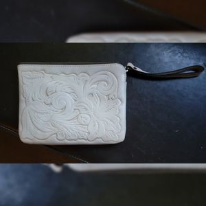Large white clutch